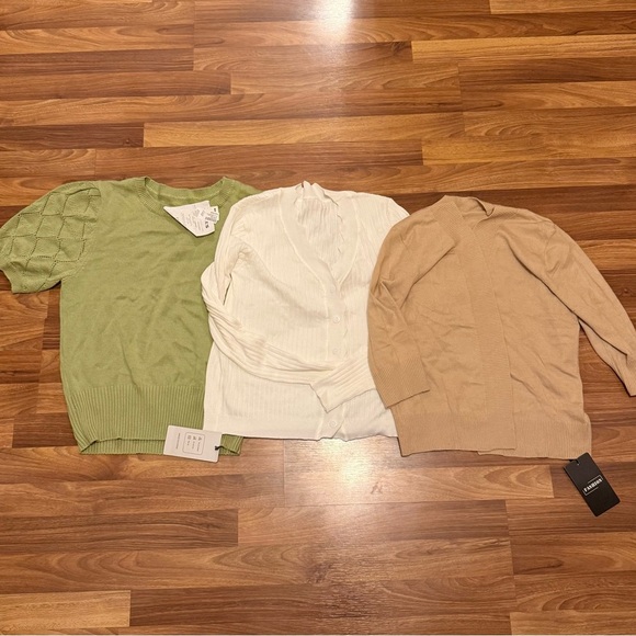 Kohl's Women's Clothing Sale - 10$ Each! Bundle for discounts! - Picture 6 of 16